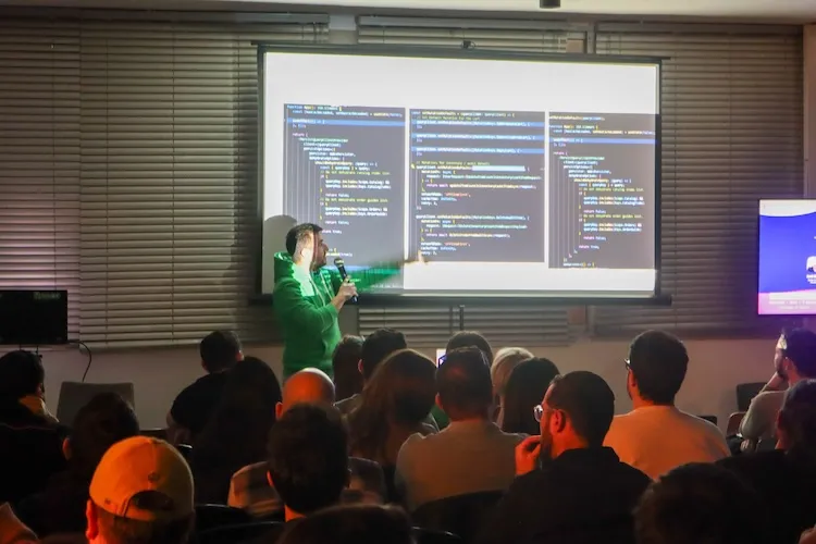 Community meetup photo during a lacture at Reeco